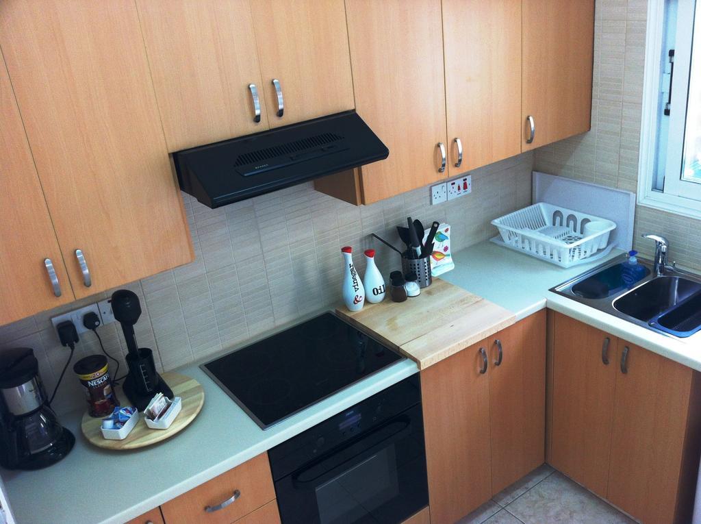 Estia Luxury Maisonette Paphos Chambre photo