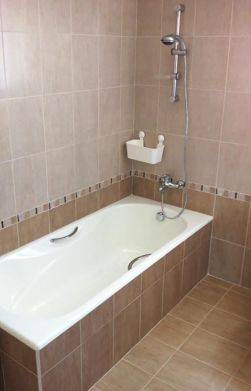 Estia Luxury Maisonette Paphos Chambre photo